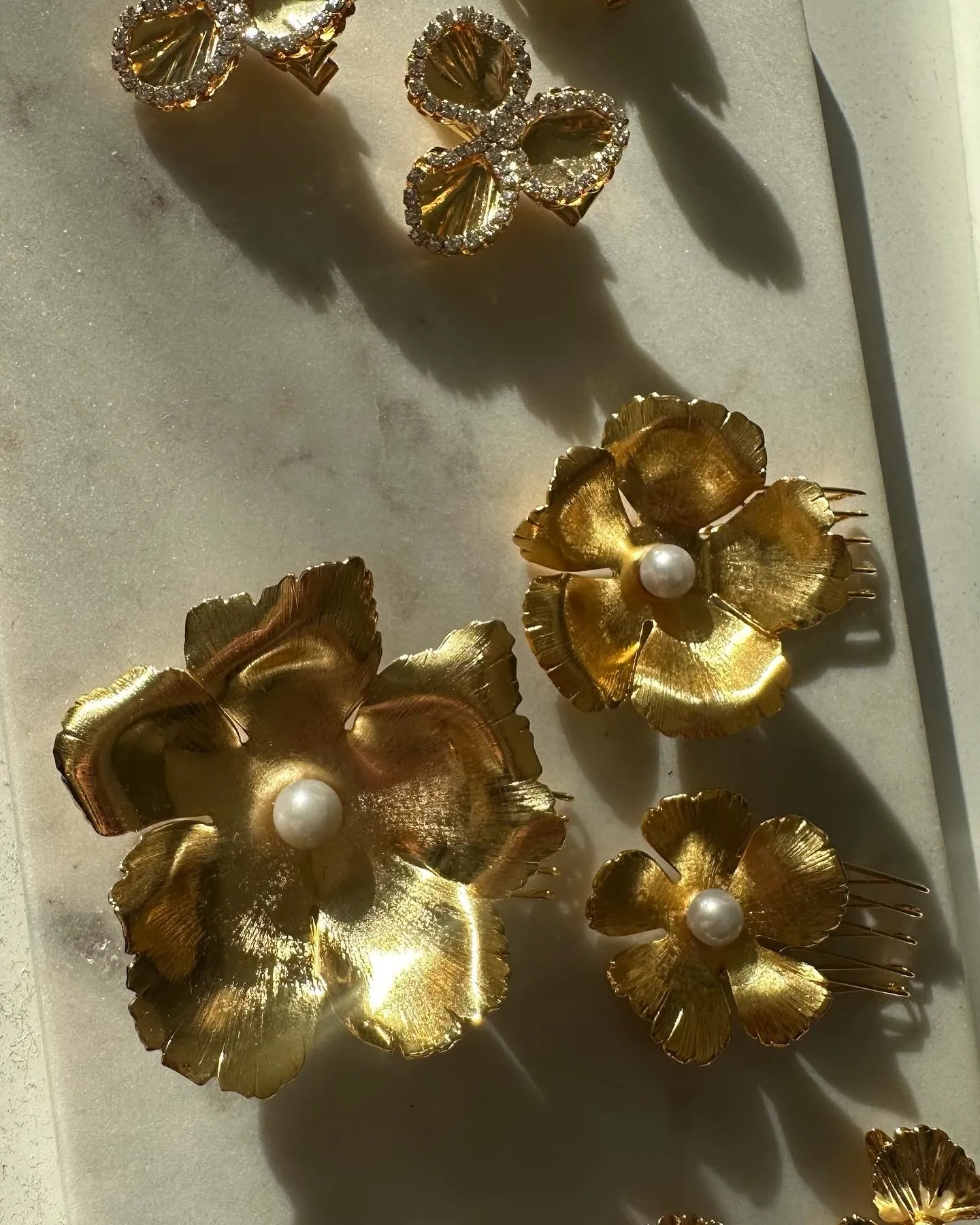 Eden Floral Comb Set