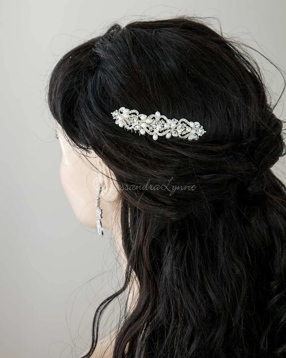 Elegant Wedding Hair Comb of Crystals and Pearls