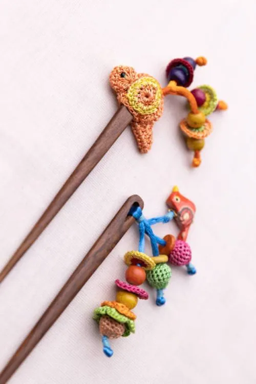Samoolam Multicoloured Tasseled Bird Hair Stick (Pair)