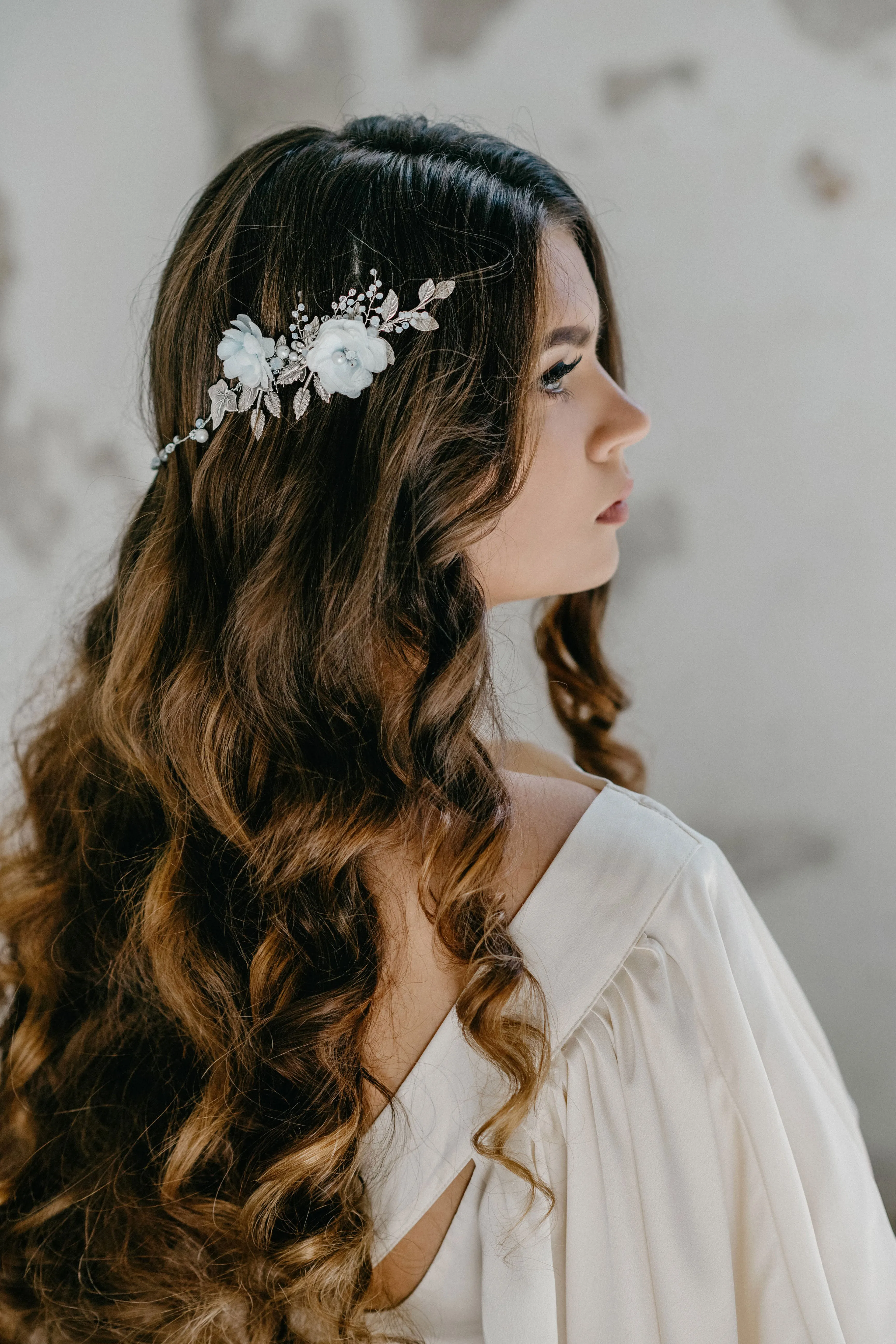 Silver bridal hair vine with flowers - SCHARLOTTE