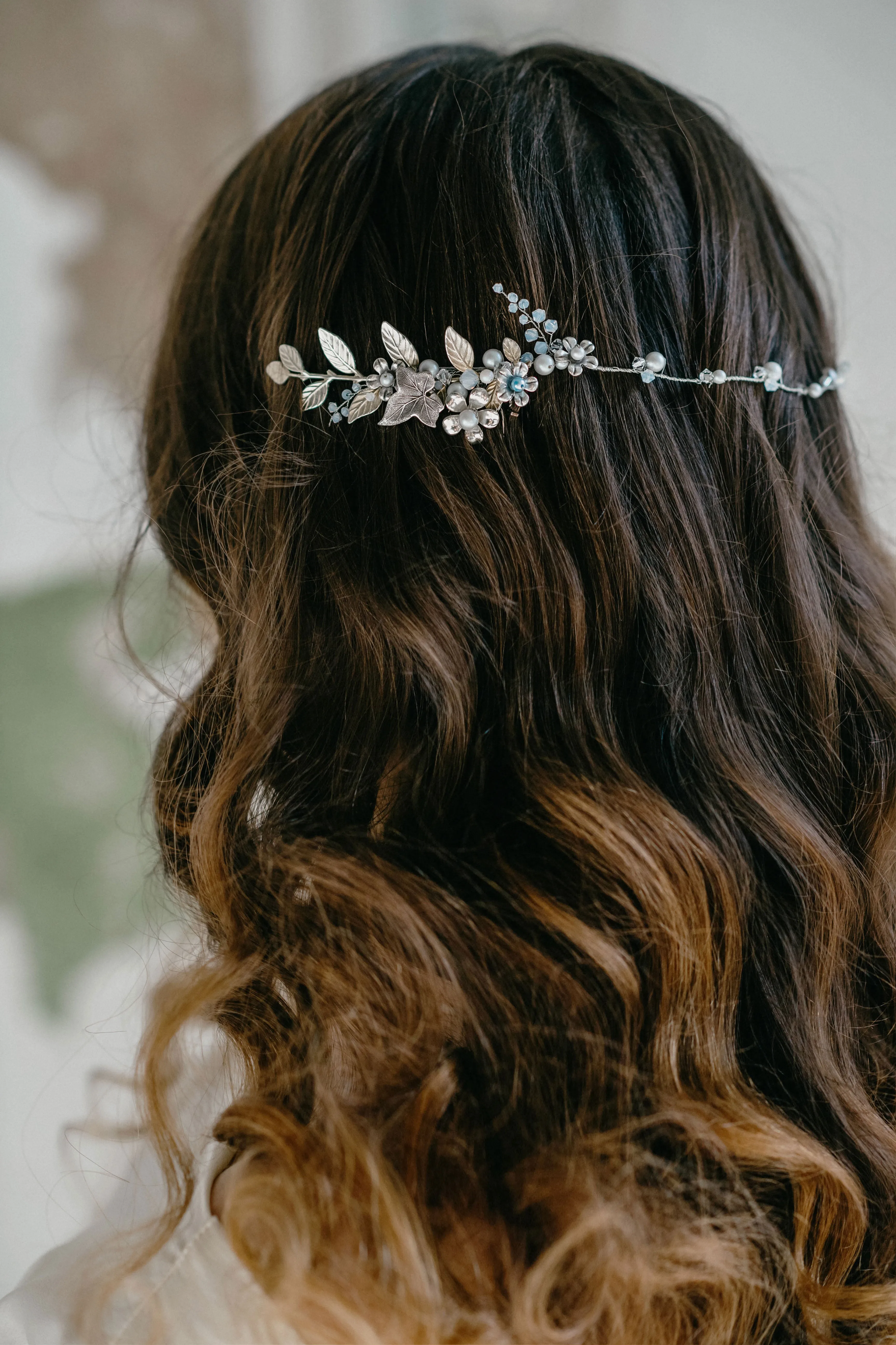 Silver bridal hair vine with flowers - SCHARLOTTE