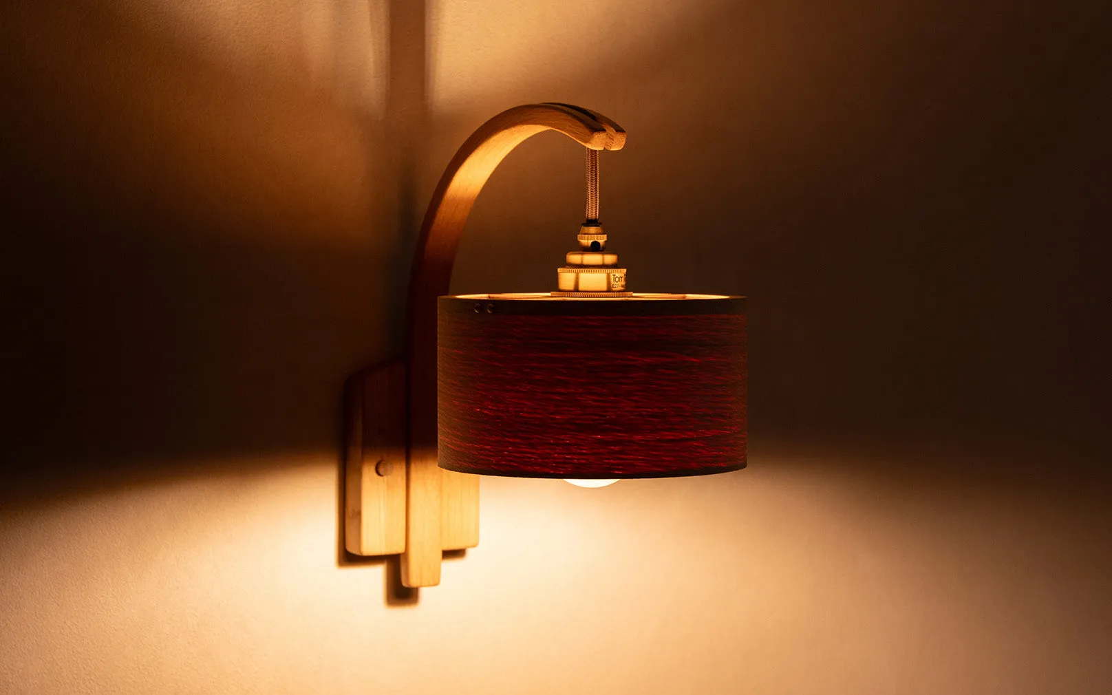 Stem Wall Light