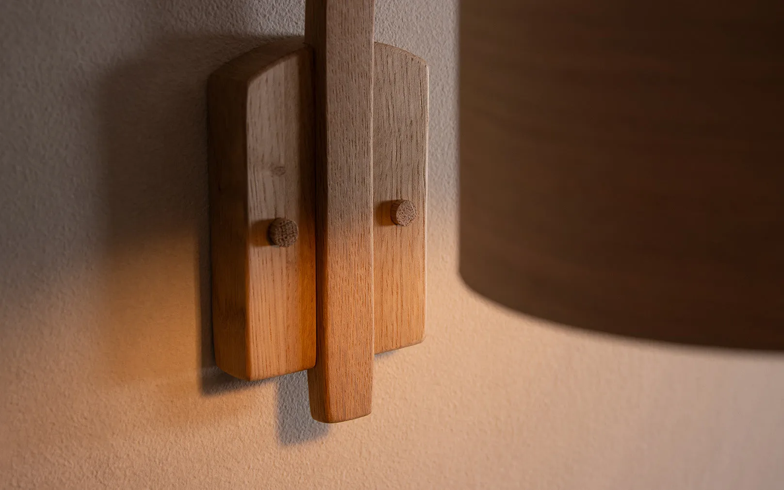 Stem Wall Light