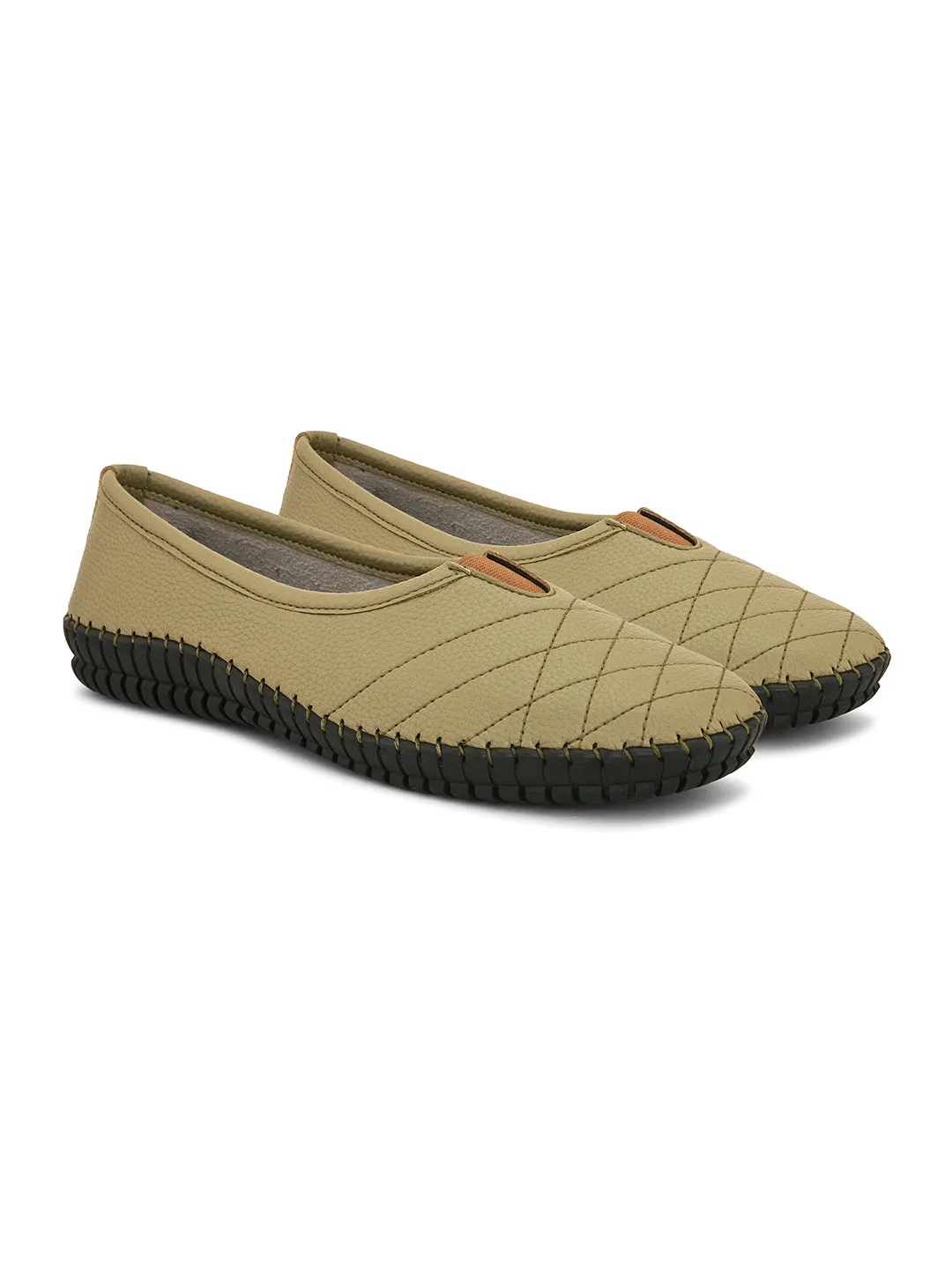 Women Solid Ballerinas with Bows Flats